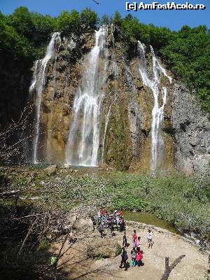 [P22] Veliki Slap - Cascada ce se rostogoleste de la o inaltime de 78 de metri si racoreste privitorii cu o perdea fina de stropi » foto by Marian Preda
 - 
<span class="allrVoted glyphicon glyphicon-heart hidden" id="av560982"></span>
<a class="m-l-10 hidden" id="sv560982" onclick="voting_Foto_DelVot(,560982,412)" role="button">șterge vot <span class="glyphicon glyphicon-remove"></span></a>
<a id="v9560982" class=" c-red"  onclick="voting_Foto_SetVot(560982)" role="button"><span class="glyphicon glyphicon-heart-empty"></span> <b>LIKE</b> = Votează poza</a> <img class="hidden"  id="f560982W9" src="/imagini/loader.gif" border="0" /><span class="AjErrMes hidden" id="e560982ErM"></span>