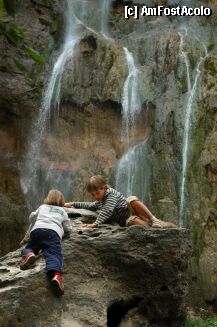 [P21] Parcul national Plitvice » foto by ambvision
 - 
<span class="allrVoted glyphicon glyphicon-heart hidden" id="av504"></span>
<a class="m-l-10 hidden" id="sv504" onclick="voting_Foto_DelVot(,504,412)" role="button">șterge vot <span class="glyphicon glyphicon-remove"></span></a>
<a id="v9504" class=" c-red"  onclick="voting_Foto_SetVot(504)" role="button"><span class="glyphicon glyphicon-heart-empty"></span> <b>LIKE</b> = Votează poza</a> <img class="hidden"  id="f504W9" src="/imagini/loader.gif" border="0" /><span class="AjErrMes hidden" id="e504ErM"></span>