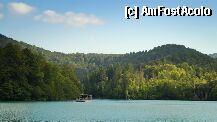 [P31] Parcul national Plitvice - plimbare cu vaporasul electric » foto by ambvision
 - 
<span class="allrVoted glyphicon glyphicon-heart hidden" id="av514"></span>
<a class="m-l-10 hidden" id="sv514" onclick="voting_Foto_DelVot(,514,412)" role="button">șterge vot <span class="glyphicon glyphicon-remove"></span></a>
<a id="v9514" class=" c-red"  onclick="voting_Foto_SetVot(514)" role="button"><span class="glyphicon glyphicon-heart-empty"></span> <b>LIKE</b> = Votează poza</a> <img class="hidden"  id="f514W9" src="/imagini/loader.gif" border="0" /><span class="AjErrMes hidden" id="e514ErM"></span>