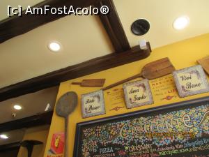 [P36] Aceeasi pizzerie.  » foto by elviramvio
 - 
<span class="allrVoted glyphicon glyphicon-heart hidden" id="av869814"></span>
<a class="m-l-10 hidden" id="sv869814" onclick="voting_Foto_DelVot(,869814,414)" role="button">șterge vot <span class="glyphicon glyphicon-remove"></span></a>
<a id="v9869814" class=" c-red"  onclick="voting_Foto_SetVot(869814)" role="button"><span class="glyphicon glyphicon-heart-empty"></span> <b>LIKE</b> = Votează poza</a> <img class="hidden"  id="f869814W9" src="/imagini/loader.gif" border="0" /><span class="AjErrMes hidden" id="e869814ErM"></span>