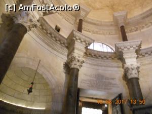 [P11] cele două randuri de coloane care susțin cupola mausoleului » foto by zlatna
 - 
<span class="allrVoted glyphicon glyphicon-heart hidden" id="av920733"></span>
<a class="m-l-10 hidden" id="sv920733" onclick="voting_Foto_DelVot(,920733,415)" role="button">șterge vot <span class="glyphicon glyphicon-remove"></span></a>
<a id="v9920733" class=" c-red"  onclick="voting_Foto_SetVot(920733)" role="button"><span class="glyphicon glyphicon-heart-empty"></span> <b>LIKE</b> = Votează poza</a> <img class="hidden"  id="f920733W9" src="/imagini/loader.gif" border="0" /><span class="AjErrMes hidden" id="e920733ErM"></span>