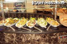 [P12] Bufetul cu salate si paine » foto by vera77
 - 
<span class="allrVoted glyphicon glyphicon-heart hidden" id="av298437"></span>
<a class="m-l-10 hidden" id="sv298437" onclick="voting_Foto_DelVot(,298437,418)" role="button">șterge vot <span class="glyphicon glyphicon-remove"></span></a>
<a id="v9298437" class=" c-red"  onclick="voting_Foto_SetVot(298437)" role="button"><span class="glyphicon glyphicon-heart-empty"></span> <b>LIKE</b> = Votează poza</a> <img class="hidden"  id="f298437W9" src="/imagini/loader.gif" border="0" /><span class="AjErrMes hidden" id="e298437ErM"></span>