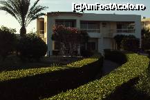 [P05] Una din zecile de vile » foto by vera77
 - 
<span class="allrVoted glyphicon glyphicon-heart hidden" id="av298400"></span>
<a class="m-l-10 hidden" id="sv298400" onclick="voting_Foto_DelVot(,298400,418)" role="button">șterge vot <span class="glyphicon glyphicon-remove"></span></a>
<a id="v9298400" class=" c-red"  onclick="voting_Foto_SetVot(298400)" role="button"><span class="glyphicon glyphicon-heart-empty"></span> <b>LIKE</b> = Votează poza</a> <img class="hidden"  id="f298400W9" src="/imagini/loader.gif" border="0" /><span class="AjErrMes hidden" id="e298400ErM"></span>