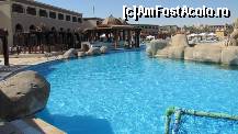 [P11] Piscina » foto by atasiei_raul
 - 
<span class="allrVoted glyphicon glyphicon-heart hidden" id="av152240"></span>
<a class="m-l-10 hidden" id="sv152240" onclick="voting_Foto_DelVot(,152240,422)" role="button">șterge vot <span class="glyphicon glyphicon-remove"></span></a>
<a id="v9152240" class=" c-red"  onclick="voting_Foto_SetVot(152240)" role="button"><span class="glyphicon glyphicon-heart-empty"></span> <b>LIKE</b> = Votează poza</a> <img class="hidden"  id="f152240W9" src="/imagini/loader.gif" border="0" /><span class="AjErrMes hidden" id="e152240ErM"></span>