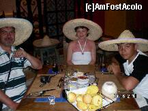 [P09] Noi la restaurantul mexican ( EL Paso) » foto by naicul63
 - 
<span class="allrVoted glyphicon glyphicon-heart hidden" id="av216363"></span>
<a class="m-l-10 hidden" id="sv216363" onclick="voting_Foto_DelVot(,216363,422)" role="button">șterge vot <span class="glyphicon glyphicon-remove"></span></a>
<a id="v9216363" class=" c-red"  onclick="voting_Foto_SetVot(216363)" role="button"><span class="glyphicon glyphicon-heart-empty"></span> <b>LIKE</b> = Votează poza</a> <img class="hidden"  id="f216363W9" src="/imagini/loader.gif" border="0" /><span class="AjErrMes hidden" id="e216363ErM"></span>