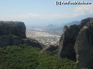 [P01] Imagine asupra orasului de la poalele Meteorelor, Kalambaka » foto by noi doi
 - 
<span class="allrVoted glyphicon glyphicon-heart hidden" id="av524590"></span>
<a class="m-l-10 hidden" id="sv524590" onclick="voting_Foto_DelVot(,524590,430)" role="button">șterge vot <span class="glyphicon glyphicon-remove"></span></a>
<a id="v9524590" class=" c-red"  onclick="voting_Foto_SetVot(524590)" role="button"><span class="glyphicon glyphicon-heart-empty"></span> <b>LIKE</b> = Votează poza</a> <img class="hidden"  id="f524590W9" src="/imagini/loader.gif" border="0" /><span class="AjErrMes hidden" id="e524590ErM"></span>