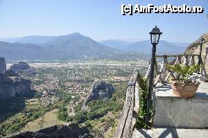[P17] Priveliste de pe balconul Manastirii Megalou Meteorou » foto by Muffin2009*
 - 
<span class="allrVoted glyphicon glyphicon-heart hidden" id="av400487"></span>
<a class="m-l-10 hidden" id="sv400487" onclick="voting_Foto_DelVot(,400487,430)" role="button">șterge vot <span class="glyphicon glyphicon-remove"></span></a>
<a id="v9400487" class=" c-red"  onclick="voting_Foto_SetVot(400487)" role="button"><span class="glyphicon glyphicon-heart-empty"></span> <b>LIKE</b> = Votează poza</a> <img class="hidden"  id="f400487W9" src="/imagini/loader.gif" border="0" /><span class="AjErrMes hidden" id="e400487ErM"></span>