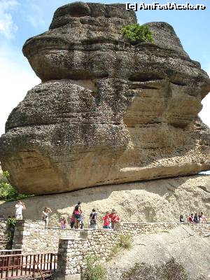 [P30] Meteora-cele doua stanci nu sunt prinse una de cealalta » foto by costy69*
 - 
<span class="allrVoted glyphicon glyphicon-heart hidden" id="av534199"></span>
<a class="m-l-10 hidden" id="sv534199" onclick="voting_Foto_DelVot(,534199,430)" role="button">șterge vot <span class="glyphicon glyphicon-remove"></span></a>
<a id="v9534199" class=" c-red"  onclick="voting_Foto_SetVot(534199)" role="button"><span class="glyphicon glyphicon-heart-empty"></span> <b>LIKE</b> = Votează poza</a> <img class="hidden"  id="f534199W9" src="/imagini/loader.gif" border="0" /><span class="AjErrMes hidden" id="e534199ErM"></span>