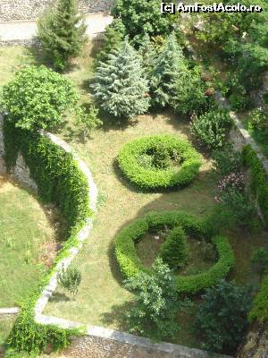 [P32] gradina in curtea unei manastiri » foto by costy69*
 - 
<span class="allrVoted glyphicon glyphicon-heart hidden" id="av534203"></span>
<a class="m-l-10 hidden" id="sv534203" onclick="voting_Foto_DelVot(,534203,430)" role="button">șterge vot <span class="glyphicon glyphicon-remove"></span></a>
<a id="v9534203" class=" c-red"  onclick="voting_Foto_SetVot(534203)" role="button"><span class="glyphicon glyphicon-heart-empty"></span> <b>LIKE</b> = Votează poza</a> <img class="hidden"  id="f534203W9" src="/imagini/loader.gif" border="0" /><span class="AjErrMes hidden" id="e534203ErM"></span>