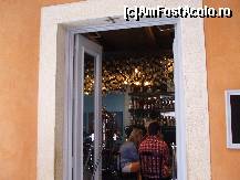 [P10] Pub in Kerkyra (Corfu Tovn). » foto by cristi46
 - 
<span class="allrVoted glyphicon glyphicon-heart hidden" id="av142068"></span>
<a class="m-l-10 hidden" id="sv142068" onclick="voting_Foto_DelVot(,142068,434)" role="button">șterge vot <span class="glyphicon glyphicon-remove"></span></a>
<a id="v9142068" class=" c-red"  onclick="voting_Foto_SetVot(142068)" role="button"><span class="glyphicon glyphicon-heart-empty"></span> <b>LIKE</b> = Votează poza</a> <img class="hidden"  id="f142068W9" src="/imagini/loader.gif" border="0" /><span class="AjErrMes hidden" id="e142068ErM"></span>
