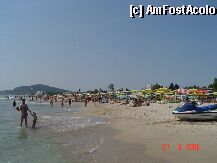 [P09] De aici si pina in zare se intinde plaja din Albena. Mi se pare ca are in jur de 4 - 5 km. » foto by abancor
 - 
<span class="allrVoted glyphicon glyphicon-heart hidden" id="av733"></span>
<a class="m-l-10 hidden" id="sv733" onclick="voting_Foto_DelVot(,733,437)" role="button">șterge vot <span class="glyphicon glyphicon-remove"></span></a>
<a id="v9733" class=" c-red"  onclick="voting_Foto_SetVot(733)" role="button"><span class="glyphicon glyphicon-heart-empty"></span> <b>LIKE</b> = Votează poza</a> <img class="hidden"  id="f733W9" src="/imagini/loader.gif" border="0" /><span class="AjErrMes hidden" id="e733ErM"></span>