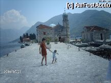 [P12x] vedere de ansmablu a celor doua insule artificiale din golful Kotor - cu parere de rau, nu-mi aduc aminte in acest  numele lor » foto by tm67bru
 - 
<span class="allrVoted glyphicon glyphicon-heart hidden" id="av762"></span>
<a class="m-l-10 hidden" id="sv762" onclick="voting_Foto_DelVot(,762,442)" role="button">șterge vot <span class="glyphicon glyphicon-remove"></span></a>
<a id="v9762" class=" c-red"  onclick="voting_Foto_SetVot(762)" role="button"><span class="glyphicon glyphicon-heart-empty"></span> <b>LIKE</b> = Votează poza</a> <img class="hidden"  id="f762W9" src="/imagini/loader.gif" border="0" /><span class="AjErrMes hidden" id="e762ErM"></span>