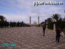 [P74] monastir,excursie la mormantul primului presedinte » foto by mariuscfar
 - 
<span class="allrVoted glyphicon glyphicon-heart hidden" id="av301020"></span>
<a class="m-l-10 hidden" id="sv301020" onclick="voting_Foto_DelVot(,301020,447)" role="button">șterge vot <span class="glyphicon glyphicon-remove"></span></a>
<a id="v9301020" class=" c-red"  onclick="voting_Foto_SetVot(301020)" role="button"><span class="glyphicon glyphicon-heart-empty"></span> <b>LIKE</b> = Votează poza</a> <img class="hidden"  id="f301020W9" src="/imagini/loader.gif" border="0" /><span class="AjErrMes hidden" id="e301020ErM"></span>