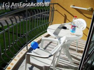 [P20] Balconul camerei. » foto by andreieu
 - 
<span class="allrVoted glyphicon glyphicon-heart hidden" id="av755732"></span>
<a class="m-l-10 hidden" id="sv755732" onclick="voting_Foto_DelVot(,755732,452)" role="button">șterge vot <span class="glyphicon glyphicon-remove"></span></a>
<a id="v9755732" class=" c-red"  onclick="voting_Foto_SetVot(755732)" role="button"><span class="glyphicon glyphicon-heart-empty"></span> <b>LIKE</b> = Votează poza</a> <img class="hidden"  id="f755732W9" src="/imagini/loader.gif" border="0" /><span class="AjErrMes hidden" id="e755732ErM"></span>