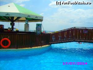 [P15] Piscina bar » foto by Dania
 - 
<span class="allrVoted glyphicon glyphicon-heart hidden" id="av536062"></span>
<a class="m-l-10 hidden" id="sv536062" onclick="voting_Foto_DelVot(,536062,453)" role="button">șterge vot <span class="glyphicon glyphicon-remove"></span></a>
<a id="v9536062" class=" c-red"  onclick="voting_Foto_SetVot(536062)" role="button"><span class="glyphicon glyphicon-heart-empty"></span> <b>LIKE</b> = Votează poza</a> <img class="hidden"  id="f536062W9" src="/imagini/loader.gif" border="0" /><span class="AjErrMes hidden" id="e536062ErM"></span>