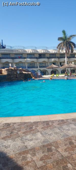 [P14] piscina... » foto by Iulia_euxin
 - 
<span class="allrVoted glyphicon glyphicon-heart hidden" id="av1334791"></span>
<a class="m-l-10 hidden" id="sv1334791" onclick="voting_Foto_DelVot(,1334791,454)" role="button">șterge vot <span class="glyphicon glyphicon-remove"></span></a>
<a id="v91334791" class=" c-red"  onclick="voting_Foto_SetVot(1334791)" role="button"><span class="glyphicon glyphicon-heart-empty"></span> <b>LIKE</b> = Votează poza</a> <img class="hidden"  id="f1334791W9" src="/imagini/loader.gif" border="0" /><span class="AjErrMes hidden" id="e1334791ErM"></span>