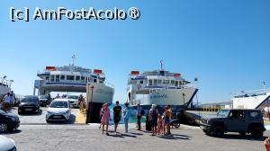 [P12] Portul din Antiparos » foto by Carmen Ion
 - 
<span class="allrVoted glyphicon glyphicon-heart hidden" id="av1423261"></span>
<a class="m-l-10 hidden" id="sv1423261" onclick="voting_Foto_DelVot(,1423261,455)" role="button">șterge vot <span class="glyphicon glyphicon-remove"></span></a>
<a id="v91423261" class=" c-red"  onclick="voting_Foto_SetVot(1423261)" role="button"><span class="glyphicon glyphicon-heart-empty"></span> <b>LIKE</b> = Votează poza</a> <img class="hidden"  id="f1423261W9" src="/imagini/loader.gif" border="0" /><span class="AjErrMes hidden" id="e1423261ErM"></span>