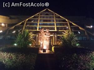 [P08] Intrarea hotelului » foto by soacramea13
 - 
<span class="allrVoted glyphicon glyphicon-heart hidden" id="av876570"></span>
<a class="m-l-10 hidden" id="sv876570" onclick="voting_Foto_DelVot(,876570,458)" role="button">șterge vot <span class="glyphicon glyphicon-remove"></span></a>
<a id="v9876570" class=" c-red"  onclick="voting_Foto_SetVot(876570)" role="button"><span class="glyphicon glyphicon-heart-empty"></span> <b>LIKE</b> = Votează poza</a> <img class="hidden"  id="f876570W9" src="/imagini/loader.gif" border="0" /><span class="AjErrMes hidden" id="e876570ErM"></span>