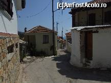 [P31] strada din Panagia. oare unde parcheaza localnicii? sau musafirii? » foto by recul*
 - 
<span class="allrVoted glyphicon glyphicon-heart hidden" id="av100129"></span>
<a class="m-l-10 hidden" id="sv100129" onclick="voting_Foto_DelVot(,100129,460)" role="button">șterge vot <span class="glyphicon glyphicon-remove"></span></a>
<a id="v9100129" class=" c-red"  onclick="voting_Foto_SetVot(100129)" role="button"><span class="glyphicon glyphicon-heart-empty"></span> <b>LIKE</b> = Votează poza</a> <img class="hidden"  id="f100129W9" src="/imagini/loader.gif" border="0" /><span class="AjErrMes hidden" id="e100129ErM"></span>