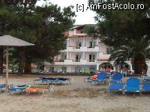 [P15] Vedere dinspre plaja spre hotel » foto by ufoman
 - 
<span class="allrVoted glyphicon glyphicon-heart hidden" id="av211099"></span>
<a class="m-l-10 hidden" id="sv211099" onclick="voting_Foto_DelVot(,211099,460)" role="button">șterge vot <span class="glyphicon glyphicon-remove"></span></a>
<a id="v9211099" class=" c-red"  onclick="voting_Foto_SetVot(211099)" role="button"><span class="glyphicon glyphicon-heart-empty"></span> <b>LIKE</b> = Votează poza</a> <img class="hidden"  id="f211099W9" src="/imagini/loader.gif" border="0" /><span class="AjErrMes hidden" id="e211099ErM"></span>