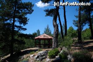 [P28] Un mic chioşc pentru odihnă înaintea coborârii spre lac » foto by ariciu*
 - 
<span class="allrVoted glyphicon glyphicon-heart hidden" id="av426834"></span>
<a class="m-l-10 hidden" id="sv426834" onclick="voting_Foto_DelVot(,426834,460)" role="button">șterge vot <span class="glyphicon glyphicon-remove"></span></a>
<a id="v9426834" class=" c-red"  onclick="voting_Foto_SetVot(426834)" role="button"><span class="glyphicon glyphicon-heart-empty"></span> <b>LIKE</b> = Votează poza</a> <img class="hidden"  id="f426834W9" src="/imagini/loader.gif" border="0" /><span class="AjErrMes hidden" id="e426834ErM"></span>