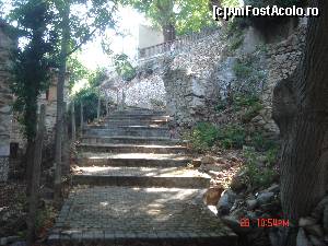 [P09] Cararea urca mai departe in sat » foto by crismis
 - 
<span class="allrVoted glyphicon glyphicon-heart hidden" id="av569601"></span>
<a class="m-l-10 hidden" id="sv569601" onclick="voting_Foto_DelVot(,569601,460)" role="button">șterge vot <span class="glyphicon glyphicon-remove"></span></a>
<a id="v9569601" class=" c-red"  onclick="voting_Foto_SetVot(569601)" role="button"><span class="glyphicon glyphicon-heart-empty"></span> <b>LIKE</b> = Votează poza</a> <img class="hidden"  id="f569601W9" src="/imagini/loader.gif" border="0" /><span class="AjErrMes hidden" id="e569601ErM"></span>