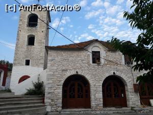 [P17] Biserica Sf Paraskieva din Theologos. Foarte veche, făcută pentru comunitatea cea mai mare de pe insulă, pe la mijlocul anilor 1800.  » foto by Aurici
 - 
<span class="allrVoted glyphicon glyphicon-heart hidden" id="av879140"></span>
<a class="m-l-10 hidden" id="sv879140" onclick="voting_Foto_DelVot(,879140,460)" role="button">șterge vot <span class="glyphicon glyphicon-remove"></span></a>
<a id="v9879140" class=" c-red"  onclick="voting_Foto_SetVot(879140)" role="button"><span class="glyphicon glyphicon-heart-empty"></span> <b>LIKE</b> = Votează poza</a> <img class="hidden"  id="f879140W9" src="/imagini/loader.gif" border="0" /><span class="AjErrMes hidden" id="e879140ErM"></span>