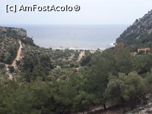 [P30] Golful Arsanas Beach (după Mrea Arhanghelul Mihail), cam pustiu în ziua aceea dar și cu un drum de acces lung și întortocheat.  » foto by Aurici
 - 
<span class="allrVoted glyphicon glyphicon-heart hidden" id="av879153"></span>
<a class="m-l-10 hidden" id="sv879153" onclick="voting_Foto_DelVot(,879153,460)" role="button">șterge vot <span class="glyphicon glyphicon-remove"></span></a>
<a id="v9879153" class=" c-red"  onclick="voting_Foto_SetVot(879153)" role="button"><span class="glyphicon glyphicon-heart-empty"></span> <b>LIKE</b> = Votează poza</a> <img class="hidden"  id="f879153W9" src="/imagini/loader.gif" border="0" /><span class="AjErrMes hidden" id="e879153ErM"></span>