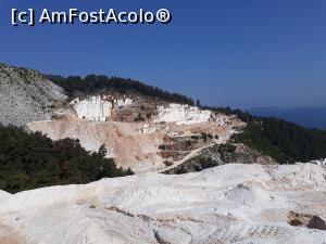 [P48] Prin cariera de marmură, pe noul drum dat în folosință în mai 2017, spre Marble Beach.  » foto by Aurici
 - 
<span class="allrVoted glyphicon glyphicon-heart hidden" id="av879171"></span>
<a class="m-l-10 hidden" id="sv879171" onclick="voting_Foto_DelVot(,879171,460)" role="button">șterge vot <span class="glyphicon glyphicon-remove"></span></a>
<a id="v9879171" class=" c-red"  onclick="voting_Foto_SetVot(879171)" role="button"><span class="glyphicon glyphicon-heart-empty"></span> <b>LIKE</b> = Votează poza</a> <img class="hidden"  id="f879171W9" src="/imagini/loader.gif" border="0" /><span class="AjErrMes hidden" id="e879171ErM"></span>
