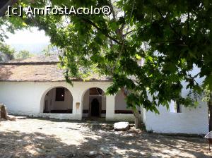 [P05] Biserica celor 12 Apostoli din Kazaviti care ne-a scăpat data trecută. Foarte veche și simplă, dar funcțională.  » foto by Aurici
 - 
<span class="allrVoted glyphicon glyphicon-heart hidden" id="av879128"></span>
<a class="m-l-10 hidden" id="sv879128" onclick="voting_Foto_DelVot(,879128,460)" role="button">șterge vot <span class="glyphicon glyphicon-remove"></span></a>
<a id="v9879128" class=" c-red"  onclick="voting_Foto_SetVot(879128)" role="button"><span class="glyphicon glyphicon-heart-empty"></span> <b>LIKE</b> = Votează poza</a> <img class="hidden"  id="f879128W9" src="/imagini/loader.gif" border="0" /><span class="AjErrMes hidden" id="e879128ErM"></span>