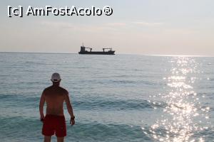 [P10] Marble Beach... dimineata la 9... vedeti ca din 2016 s-a deschis o plaja si mai in pic in fata 10 min de mers pe jos. Porto Vathy E o plaja cu paturi intre maslini si in fata ai numai marea si un  teren de volei nu lasa pe nimeni sa puna pat in fata sa se vada peisajul superb. Muzica house clubbing, pat gratuit daca consumi de la ei. » foto by 3nergy
 - 
<span class="allrVoted glyphicon glyphicon-heart hidden" id="av859227"></span>
<a class="m-l-10 hidden" id="sv859227" onclick="voting_Foto_DelVot(,859227,460)" role="button">șterge vot <span class="glyphicon glyphicon-remove"></span></a>
<a id="v9859227" class=" c-red"  onclick="voting_Foto_SetVot(859227)" role="button"><span class="glyphicon glyphicon-heart-empty"></span> <b>LIKE</b> = Votează poza</a> <img class="hidden"  id="f859227W9" src="/imagini/loader.gif" border="0" /><span class="AjErrMes hidden" id="e859227ErM"></span>