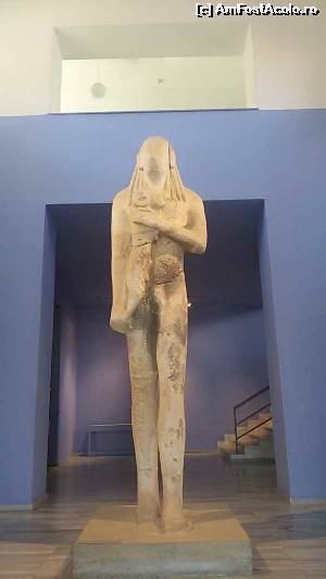 [P19] Statuie impunatoare la intrarea in muzeu » foto by CarmenTina
 - 
<span class="allrVoted glyphicon glyphicon-heart hidden" id="av671283"></span>
<a class="m-l-10 hidden" id="sv671283" onclick="voting_Foto_DelVot(,671283,460)" role="button">șterge vot <span class="glyphicon glyphicon-remove"></span></a>
<a id="v9671283" class=" c-red"  onclick="voting_Foto_SetVot(671283)" role="button"><span class="glyphicon glyphicon-heart-empty"></span> <b>LIKE</b> = Votează poza</a> <img class="hidden"  id="f671283W9" src="/imagini/loader.gif" border="0" /><span class="AjErrMes hidden" id="e671283ErM"></span>