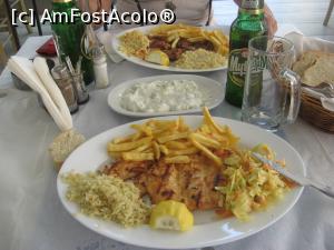 [P14] Nu in fiecare zi luam masa pe plaja, caci mancarea multa si buna din taverne, te tenteaza.  » foto by dorgo
 - 
<span class="allrVoted glyphicon glyphicon-heart hidden" id="av1144231"></span>
<a class="m-l-10 hidden" id="sv1144231" onclick="voting_Foto_DelVot(,1144231,460)" role="button">șterge vot <span class="glyphicon glyphicon-remove"></span></a>
<a id="v91144231" class=" c-red"  onclick="voting_Foto_SetVot(1144231)" role="button"><span class="glyphicon glyphicon-heart-empty"></span> <b>LIKE</b> = Votează poza</a> <img class="hidden"  id="f1144231W9" src="/imagini/loader.gif" border="0" /><span class="AjErrMes hidden" id="e1144231ErM"></span>