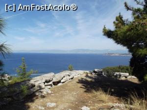 [P25] De la Templul Atenei (Limenas) privind către continent şi insuliţa Thassopoula » foto by irinad
 - 
<span class="allrVoted glyphicon glyphicon-heart hidden" id="av1017879"></span>
<a class="m-l-10 hidden" id="sv1017879" onclick="voting_Foto_DelVot(,1017879,460)" role="button">șterge vot <span class="glyphicon glyphicon-remove"></span></a>
<a id="v91017879" class=" c-red"  onclick="voting_Foto_SetVot(1017879)" role="button"><span class="glyphicon glyphicon-heart-empty"></span> <b>LIKE</b> = Votează poza</a> <img class="hidden"  id="f1017879W9" src="/imagini/loader.gif" border="0" /><span class="AjErrMes hidden" id="e1017879ErM"></span>