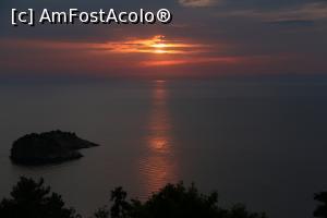 [P26] Rasarit de soare in ultima zi, undeva intre Golden Beach si Kinira » foto by troutpwi
 - 
<span class="allrVoted glyphicon glyphicon-heart hidden" id="av991222"></span>
<a class="m-l-10 hidden" id="sv991222" onclick="voting_Foto_DelVot(,991222,460)" role="button">șterge vot <span class="glyphicon glyphicon-remove"></span></a>
<a id="v9991222" class=" c-red"  onclick="voting_Foto_SetVot(991222)" role="button"><span class="glyphicon glyphicon-heart-empty"></span> <b>LIKE</b> = Votează poza</a> <img class="hidden"  id="f991222W9" src="/imagini/loader.gif" border="0" /><span class="AjErrMes hidden" id="e991222ErM"></span>