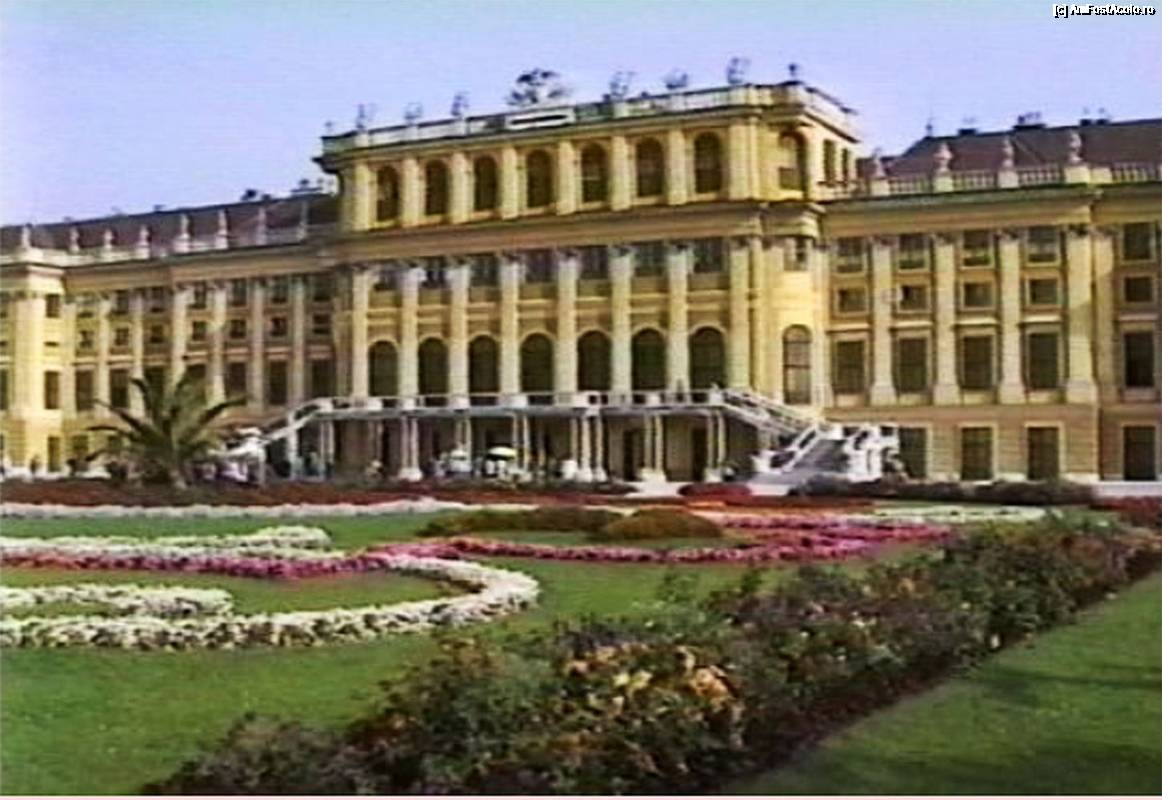[P22] Viena - Palatul și grădinile Schonbrun (imagine internet)  » foto by Dan-Ioan
 - 
<span class="allrVoted glyphicon glyphicon-heart hidden" id="av692656"></span>
<a class="m-l-10 hidden" id="sv692656" onclick="voting_Foto_DelVot(,692656,461)" role="button">șterge vot <span class="glyphicon glyphicon-remove"></span></a>
<a id="v9692656" class=" c-red"  onclick="voting_Foto_SetVot(692656)" role="button"><span class="glyphicon glyphicon-heart-empty"></span> <b>LIKE</b> = Votează poza</a> <img class="hidden"  id="f692656W9" src="/imagini/loader.gif" border="0" /><span class="AjErrMes hidden" id="e692656ErM"></span>