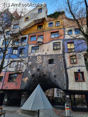[P02] Hundertwasserhouse » foto by alex1987sb
 - 
<span class="allrVoted glyphicon glyphicon-heart hidden" id="av1350916"></span>
<a class="m-l-10 hidden" id="sv1350916" onclick="voting_Foto_DelVot(,1350916,461)" role="button">șterge vot <span class="glyphicon glyphicon-remove"></span></a>
<a id="v91350916" class=" c-red"  onclick="voting_Foto_SetVot(1350916)" role="button"><span class="glyphicon glyphicon-heart-empty"></span> <b>LIKE</b> = Votează poza</a> <img class="hidden"  id="f1350916W9" src="/imagini/loader.gif" border="0" /><span class="AjErrMes hidden" id="e1350916ErM"></span>