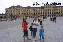 [P02] Schonbrunn - curtea de la intrare » foto by IUBONI
 - 
<span class="allrVoted glyphicon glyphicon-heart hidden" id="av92469"></span>
<a class="m-l-10 hidden" id="sv92469" onclick="voting_Foto_DelVot(,92469,461)" role="button">șterge vot <span class="glyphicon glyphicon-remove"></span></a>
<a id="v992469" class=" c-red"  onclick="voting_Foto_SetVot(92469)" role="button"><span class="glyphicon glyphicon-heart-empty"></span> <b>LIKE</b> = Votează poza</a> <img class="hidden"  id="f92469W9" src="/imagini/loader.gif" border="0" /><span class="AjErrMes hidden" id="e92469ErM"></span>