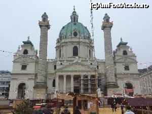 [P51] Karl's Kirche » foto by mishu
 - 
<span class="allrVoted glyphicon glyphicon-heart hidden" id="av702549"></span>
<a class="m-l-10 hidden" id="sv702549" onclick="voting_Foto_DelVot(,702549,461)" role="button">șterge vot <span class="glyphicon glyphicon-remove"></span></a>
<a id="v9702549" class=" c-red"  onclick="voting_Foto_SetVot(702549)" role="button"><span class="glyphicon glyphicon-heart-empty"></span> <b>LIKE</b> = Votează poza</a> <img class="hidden"  id="f702549W9" src="/imagini/loader.gif" border="0" /><span class="AjErrMes hidden" id="e702549ErM"></span>