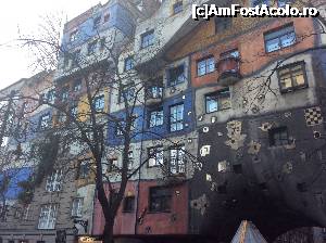 [P08] Hundertwasser Haus - un artist deosebit cu niste creatii minunate » foto by mishu
 - 
<span class="allrVoted glyphicon glyphicon-heart hidden" id="av702506"></span>
<a class="m-l-10 hidden" id="sv702506" onclick="voting_Foto_DelVot(,702506,461)" role="button">șterge vot <span class="glyphicon glyphicon-remove"></span></a>
<a id="v9702506" class=" c-red"  onclick="voting_Foto_SetVot(702506)" role="button"><span class="glyphicon glyphicon-heart-empty"></span> <b>LIKE</b> = Votează poza</a> <img class="hidden"  id="f702506W9" src="/imagini/loader.gif" border="0" /><span class="AjErrMes hidden" id="e702506ErM"></span>