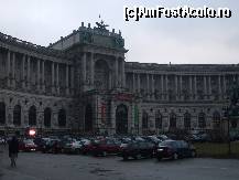 [P19] Hofburg - partea de Neue Burg » foto by Valentina69
 - 
<span class="allrVoted glyphicon glyphicon-heart hidden" id="av48917"></span>
<a class="m-l-10 hidden" id="sv48917" onclick="voting_Foto_DelVot(,48917,461)" role="button">șterge vot <span class="glyphicon glyphicon-remove"></span></a>
<a id="v948917" class=" c-red"  onclick="voting_Foto_SetVot(48917)" role="button"><span class="glyphicon glyphicon-heart-empty"></span> <b>LIKE</b> = Votează poza</a> <img class="hidden"  id="f48917W9" src="/imagini/loader.gif" border="0" /><span class="AjErrMes hidden" id="e48917ErM"></span>
