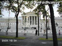 [P32] Österreichisches Parlament » foto by Costi
 - 
<span class="allrVoted glyphicon glyphicon-heart hidden" id="av28629"></span>
<a class="m-l-10 hidden" id="sv28629" onclick="voting_Foto_DelVot(,28629,461)" role="button">șterge vot <span class="glyphicon glyphicon-remove"></span></a>
<a id="v928629" class=" c-red"  onclick="voting_Foto_SetVot(28629)" role="button"><span class="glyphicon glyphicon-heart-empty"></span> <b>LIKE</b> = Votează poza</a> <img class="hidden"  id="f28629W9" src="/imagini/loader.gif" border="0" /><span class="AjErrMes hidden" id="e28629ErM"></span>