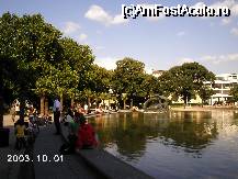 [P38] Resselpark, din faţa Karlskirche » foto by Costi
 - 
<span class="allrVoted glyphicon glyphicon-heart hidden" id="av28646"></span>
<a class="m-l-10 hidden" id="sv28646" onclick="voting_Foto_DelVot(,28646,461)" role="button">șterge vot <span class="glyphicon glyphicon-remove"></span></a>
<a id="v928646" class=" c-red"  onclick="voting_Foto_SetVot(28646)" role="button"><span class="glyphicon glyphicon-heart-empty"></span> <b>LIKE</b> = Votează poza</a> <img class="hidden"  id="f28646W9" src="/imagini/loader.gif" border="0" /><span class="AjErrMes hidden" id="e28646ErM"></span>