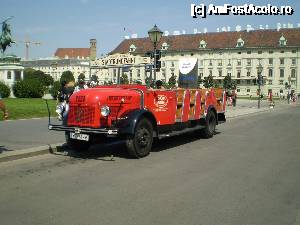 [P01] Autovehiculul de epocă cu care am făcut City Tours.  » foto by Mihai18
 - 
<span class="allrVoted glyphicon glyphicon-heart hidden" id="av689746"></span>
<a class="m-l-10 hidden" id="sv689746" onclick="voting_Foto_DelVot(,689746,461)" role="button">șterge vot <span class="glyphicon glyphicon-remove"></span></a>
<a id="v9689746" class=" c-red"  onclick="voting_Foto_SetVot(689746)" role="button"><span class="glyphicon glyphicon-heart-empty"></span> <b>LIKE</b> = Votează poza</a> <img class="hidden"  id="f689746W9" src="/imagini/loader.gif" border="0" /><span class="AjErrMes hidden" id="e689746ErM"></span>