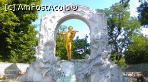[P25] STATUIA STRAUSS » foto by 1210andrei
 - 
<span class="allrVoted glyphicon glyphicon-heart hidden" id="av770155"></span>
<a class="m-l-10 hidden" id="sv770155" onclick="voting_Foto_DelVot(,770155,461)" role="button">șterge vot <span class="glyphicon glyphicon-remove"></span></a>
<a id="v9770155" class=" c-red"  onclick="voting_Foto_SetVot(770155)" role="button"><span class="glyphicon glyphicon-heart-empty"></span> <b>LIKE</b> = Votează poza</a> <img class="hidden"  id="f770155W9" src="/imagini/loader.gif" border="0" /><span class="AjErrMes hidden" id="e770155ErM"></span>