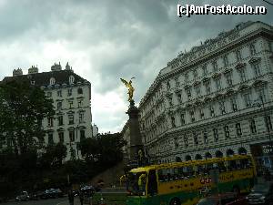 [P25] Ringstrasse este o strada lunga de peste 5 km, care inconjoara centrul orasului. Ea a fost construita din ordinul imparatului Franz Joseph. Constructia Ringstrasse a inceput in anul 1857, strada fiind inaugurata in 1865.  » foto by stellinna
 - 
<span class="allrVoted glyphicon glyphicon-heart hidden" id="av678088"></span>
<a class="m-l-10 hidden" id="sv678088" onclick="voting_Foto_DelVot(,678088,461)" role="button">șterge vot <span class="glyphicon glyphicon-remove"></span></a>
<a id="v9678088" class=" c-red"  onclick="voting_Foto_SetVot(678088)" role="button"><span class="glyphicon glyphicon-heart-empty"></span> <b>LIKE</b> = Votează poza</a> <img class="hidden"  id="f678088W9" src="/imagini/loader.gif" border="0" /><span class="AjErrMes hidden" id="e678088ErM"></span>