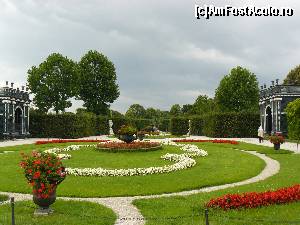 [P48] Parcul Schönbrunn » foto by stellinna
 - 
<span class="allrVoted glyphicon glyphicon-heart hidden" id="av678128"></span>
<a class="m-l-10 hidden" id="sv678128" onclick="voting_Foto_DelVot(,678128,461)" role="button">șterge vot <span class="glyphicon glyphicon-remove"></span></a>
<a id="v9678128" class=" c-red"  onclick="voting_Foto_SetVot(678128)" role="button"><span class="glyphicon glyphicon-heart-empty"></span> <b>LIKE</b> = Votează poza</a> <img class="hidden"  id="f678128W9" src="/imagini/loader.gif" border="0" /><span class="AjErrMes hidden" id="e678128ErM"></span>