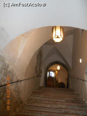 [P43] imagine din interiorul castelului » foto by zlatna
 - 
<span class="allrVoted glyphicon glyphicon-heart hidden" id="av1166207"></span>
<a class="m-l-10 hidden" id="sv1166207" onclick="voting_Foto_DelVot(,1166207,464)" role="button">șterge vot <span class="glyphicon glyphicon-remove"></span></a>
<a id="v91166207" class=" c-red"  onclick="voting_Foto_SetVot(1166207)" role="button"><span class="glyphicon glyphicon-heart-empty"></span> <b>LIKE</b> = Votează poza</a> <img class="hidden"  id="f1166207W9" src="/imagini/loader.gif" border="0" /><span class="AjErrMes hidden" id="e1166207ErM"></span>