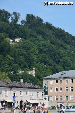 [P17] Salzburg, Piața Mozart » foto by unq
 - 
<span class="allrVoted glyphicon glyphicon-heart hidden" id="av481390"></span>
<a class="m-l-10 hidden" id="sv481390" onclick="voting_Foto_DelVot(,481390,464)" role="button">șterge vot <span class="glyphicon glyphicon-remove"></span></a>
<a id="v9481390" class=" c-red"  onclick="voting_Foto_SetVot(481390)" role="button"><span class="glyphicon glyphicon-heart-empty"></span> <b>LIKE</b> = Votează poza</a> <img class="hidden"  id="f481390W9" src="/imagini/loader.gif" border="0" /><span class="AjErrMes hidden" id="e481390ErM"></span>