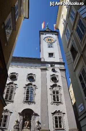 [P05] Salzburg, Rathaus » foto by unq
 - 
<span class="allrVoted glyphicon glyphicon-heart hidden" id="av481365"></span>
<a class="m-l-10 hidden" id="sv481365" onclick="voting_Foto_DelVot(,481365,464)" role="button">șterge vot <span class="glyphicon glyphicon-remove"></span></a>
<a id="v9481365" class=" c-red"  onclick="voting_Foto_SetVot(481365)" role="button"><span class="glyphicon glyphicon-heart-empty"></span> <b>LIKE</b> = Votează poza</a> <img class="hidden"  id="f481365W9" src="/imagini/loader.gif" border="0" /><span class="AjErrMes hidden" id="e481365ErM"></span>
